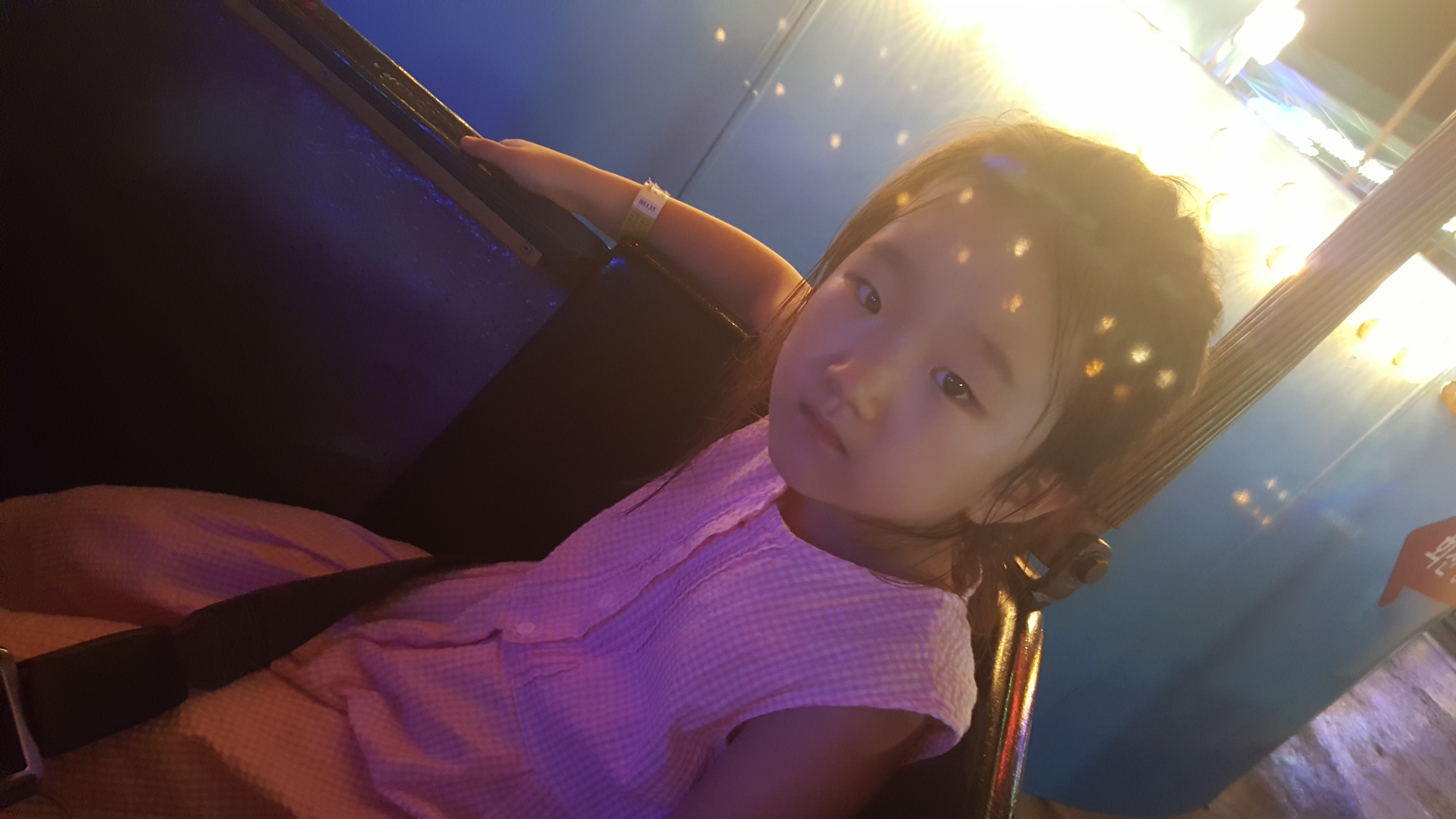 �߰��� ���鼭~